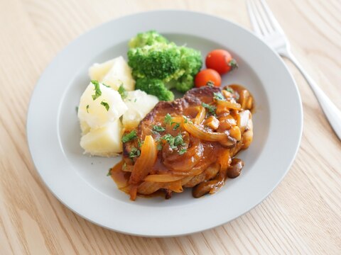 お肉やわらか！ポークチャップ